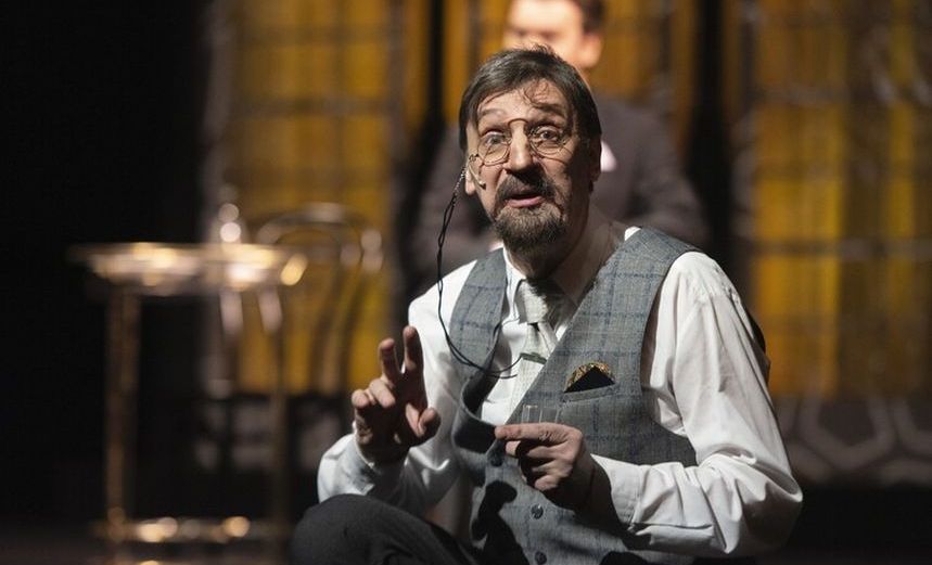 Докторъ А.П. Чеховъ. Об-хо-хо-чешься!