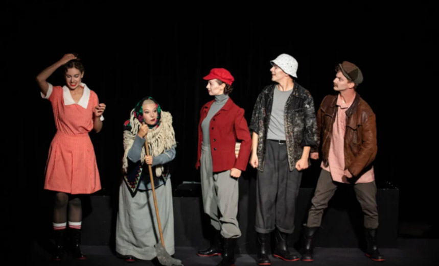 Три плюс три