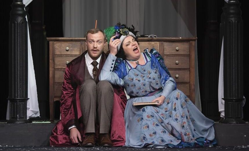 Докторъ А.П. Чеховъ. Об-хо-хо-чешься!